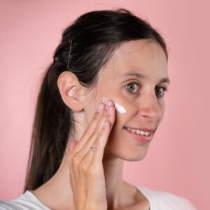 Nurturing Face Cream Hemptouch 50ml - Rahustab ja taastab koheselt väga kuiva, dehüdreeritud ja tundlikku nahka